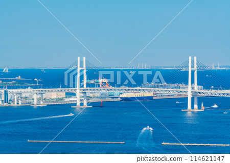 （神奈川縣）橫濱灣大橋，來來往往的船隻 114621147