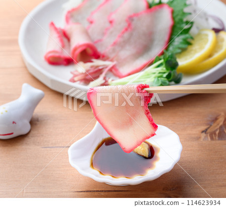 小鬚鯨培根片和歌山縣太地町鄉土料理(超商有售) 小鬚鯨培根片和歌山縣太地町鄉土料理(超商有售) 114623934