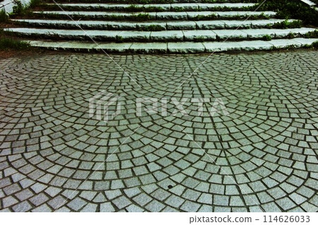 Cobblestone pattern 114626033