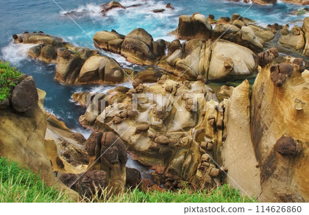Taiwan's strange rock formations: Heping Island Park Taiwan's strange rock formations: Heping Island Park 114626860