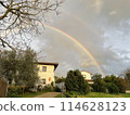 A big, beautiful rainbow after the rain in the Tuscan countryside 114628123