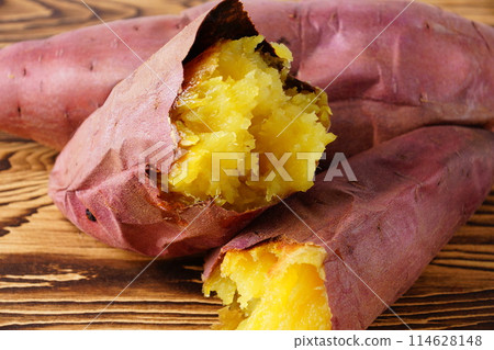 Baked Sweet Potato Beniharuka Baked Sweet Potato Beniharuka 114628148
