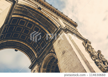 Arch of Triumph during the day Arch of Triumph during the day 114630660