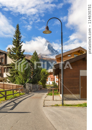 Matterhorn and Zermatt alpine village, Switzerland 114630781