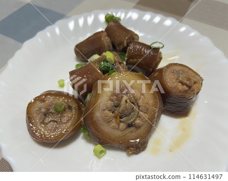 拍攝台灣傳統滷味滷豬尾巴 拍攝台灣傳統滷味滷豬尾巴 114631497