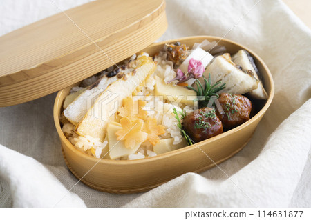 美味的春天便當便當【竹筍飯】 美味的春天便當便當【竹筍飯】 114631877