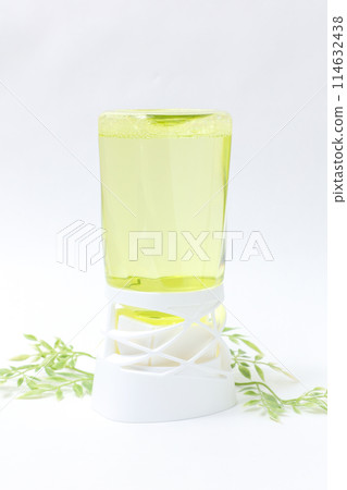 Deodorant, household goods, deodorant, odor, daily necessities, daily life, life, daily necessities, cleanliness, transparency, container 114632438