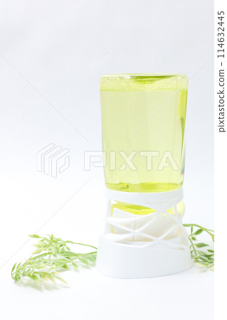 Deodorant, household goods, deodorant, odor, daily necessities, daily life, life, daily necessities, cleanliness, transparency, container 114632445