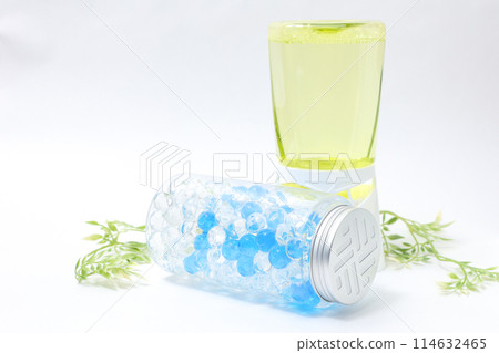 Deodorant, household goods, deodorant, odor, daily necessities, daily life, life, daily necessities, cleanliness, transparency, container 114632465