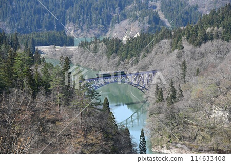 A hidden local line with a spectacular view: Tadami Line, First Tadami Bridge 114633408