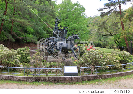 The statue of Estampida, the stampede, by Jorge de la Penia which was donated to the city of Kyoto by the city of Guadalajara Mexico and is displayed in Takaragaike Park in Kyoto Japan The statue of Estampida, the stampede, by Jorge de la Penia which was donated to the city of Kyoto by the city of Guadalajara Mexico and is displayed in Takaragaike Park in Kyoto Japan 114635110