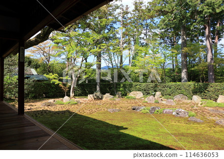 Entsuji Temple of Rinzai Zen Buddhism in northern Kyoto with its Shakkei garden and a beautiful view of mt. Hiei, in Kyoto Japan Entsuji Temple of Rinzai Zen Buddhism in northern Kyoto with its Shakkei garden and a beautiful view of mt. Hiei, in Kyoto Japan 114636053