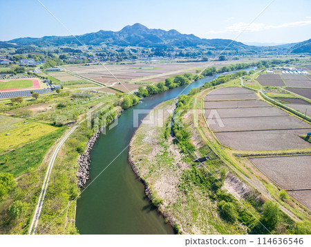 「青森郡」立嶽山與萬淵川的風景 「青森郡」立嶽山與萬淵川的風景 114636546