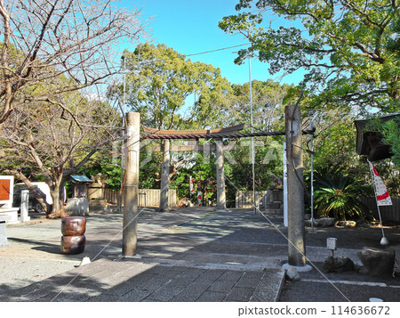 北九州市八幡東區豐山八幡神社境內的鐵注連繩 北九州市八幡東區豐山八幡神社境內的鐵注連繩 114636672