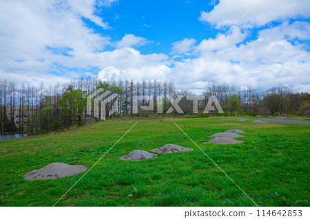 Sannai-Maruyama Site World Heritage Site Stone-Circular Tomb 114642853