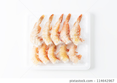 Frozen shrimp on a white background 114642967