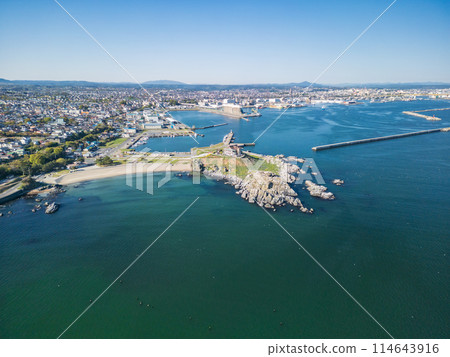 "Aomori Prefecture" Drone takes aerial photographs of Kabushima and Tanesashi Beach 114643916