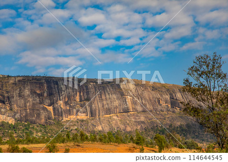view of hills and mountains along main Madagascar road 114644545