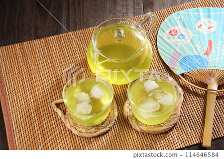 Cool tea Cool tea 114646584