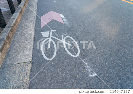Road signs and markings to prevent traffic accidents Road signs and markings to prevent traffic accidents 114647127