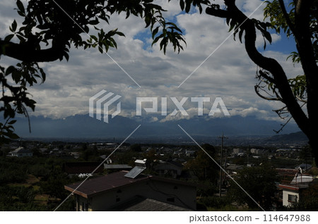 Cityscape overlooking the hill Cityscape overlooking the hill 114647988