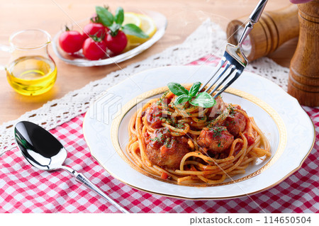 Meatball spaghetti Meatball spaghetti 114650504