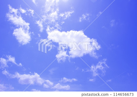 The refreshing May sky The refreshing May sky 114656673