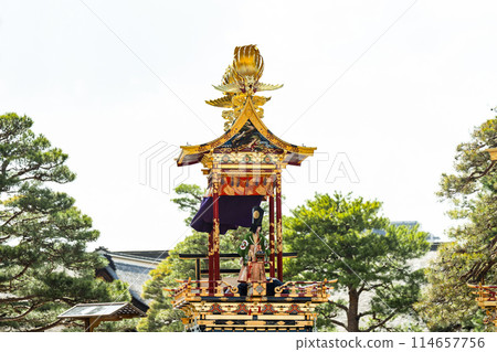 Spring Takayama Festival (2024) Karakuri Dedication Spring Takayama Festival (2024) Karakuri Dedication 114657756