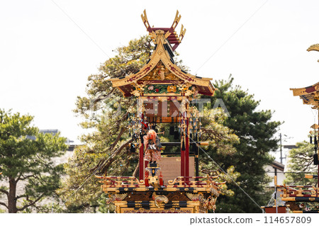 Spring Takayama Festival (2024) Karakuri Dedication Spring Takayama Festival (2024) Karakuri Dedication 114657809