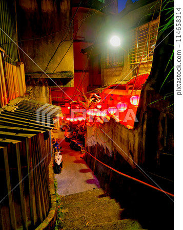 台灣，九份（九份）老街的夜晚_HDR/動漫風格 114658314