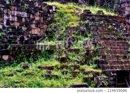 Angkor Thom Ruins, Cambodia 114659086