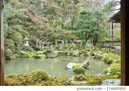 Rengeji Temple in the Rain Rengeji Temple in the Rain 114660842