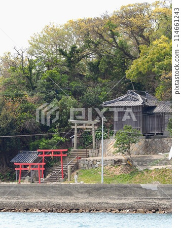 Sanzu Shrine on Shishijima Island [Takuma Town, Mitoyo City, Kagawa Prefecture] 114661243