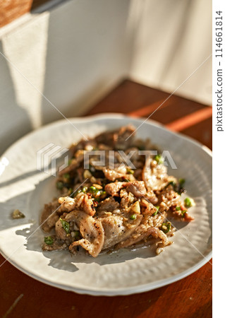 Stir fried pork with chilli sauce Stir fried pork with chilli sauce 114661814