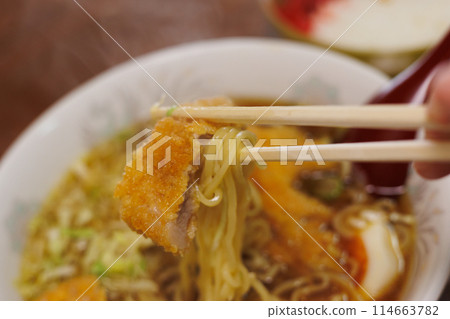 小坂町名產炸肉排拉麵(秋田縣) 小坂町名產炸肉排拉麵(秋田縣) 114663782
