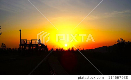美麗的出雲日落。 美麗的出雲日落。 114667988