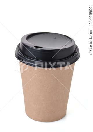 Blank kraft paper coffee cup with cap. Disposable cup isolated on white background 114669094