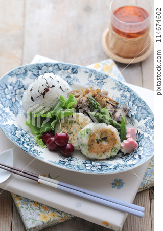 蓮藕排飯糰一盤 114674602