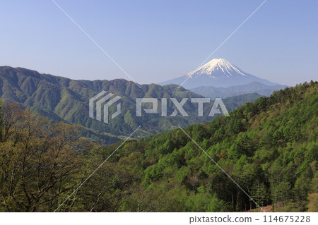 Yanagisawa Pass and Mount Fuji Yanagisawa Pass and Mount Fuji 114675228