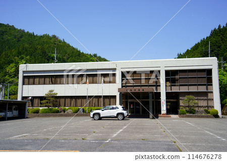 Kurotaki Village Office (Nara Prefecture) 114676278