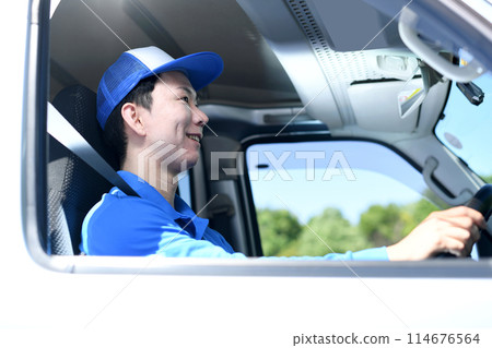 送貨司機男駕駛 送貨司機男駕駛 114676564