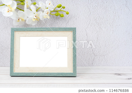 The Blank picture frame wooden floor with copy space and clipping path for the inside. 114676886