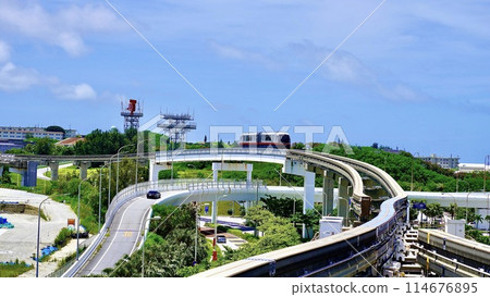 Okinawa Urban Monorail Yui Rail arriving at Naha Airport Station 114676895