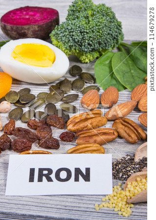 Ingredients containing natural iron, minerals and vitamins 114679278