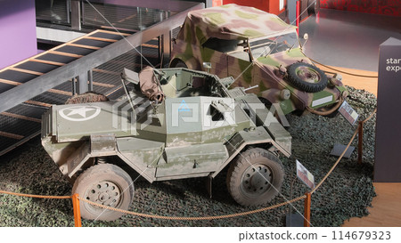 戴姆勒偵察車和 Kubelwagen 114679323