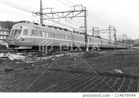 小田急3000 SSE號車3055~+3015~，特快相模、柿尾鶴川，1982年3月14日 114679544