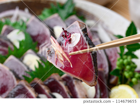 Seared bonito Nanki Katsuura Port Seared bonito Nanki Katsuura Port 114679655