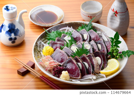 Seared bonito Nanki Katsuura Port 114679664