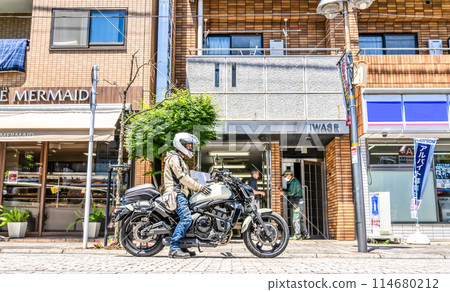 Setagaya Touring on a Large American Bike: Oyamadai Station Setagaya Touring on a Large American Bike: Oyamadai Station 114680212