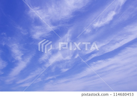 White clouds in May flowing in the blue sky 114680453